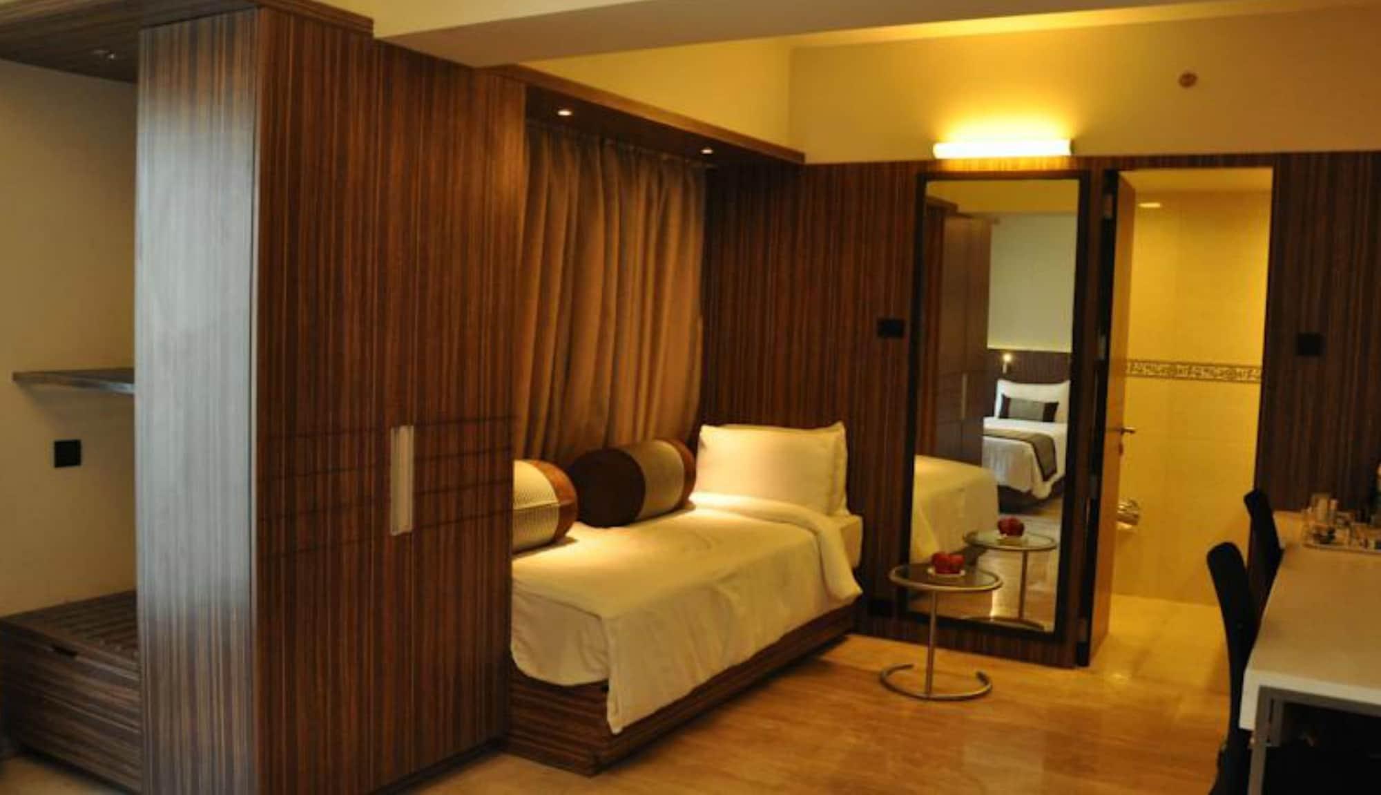 Residency Sarovar Portico Мумбаи Экстерьер фото