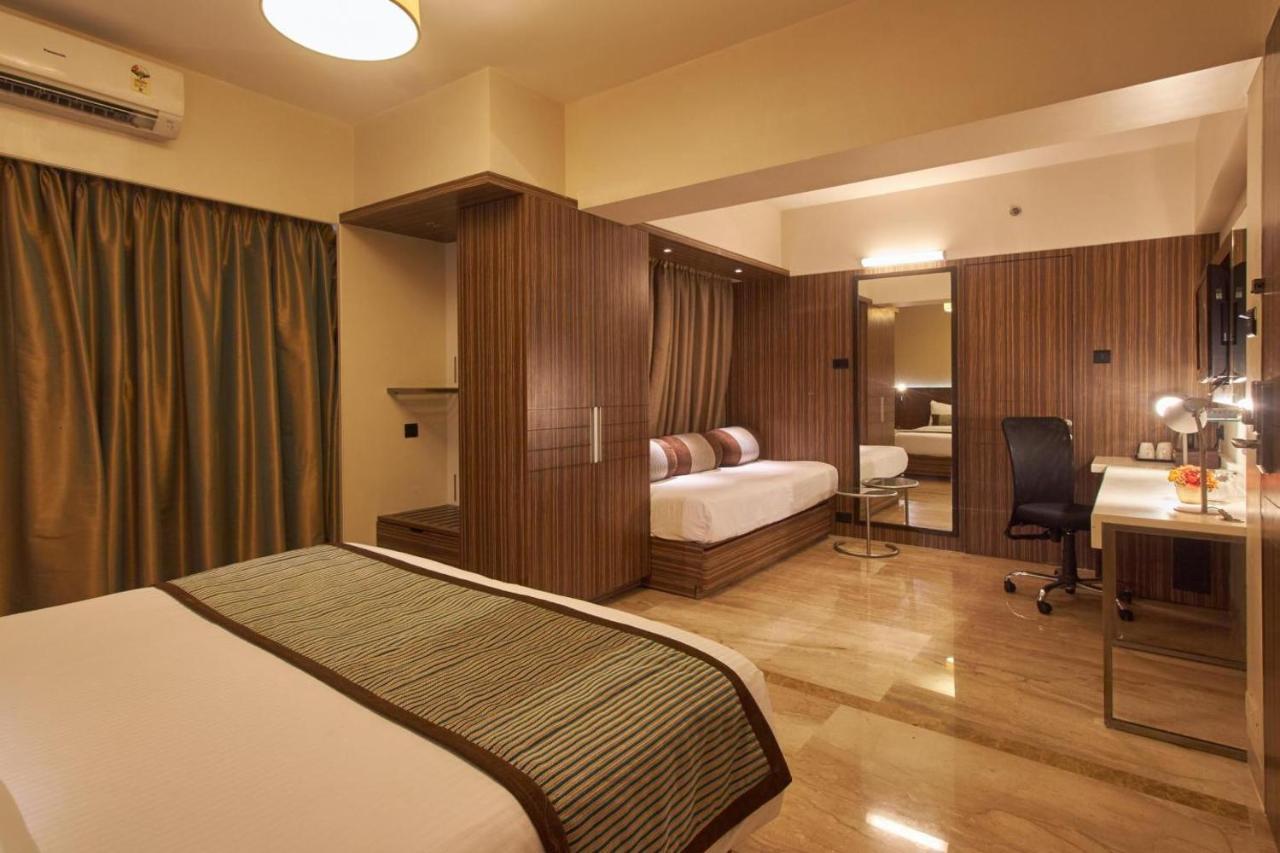Residency Sarovar Portico Мумбаи Экстерьер фото