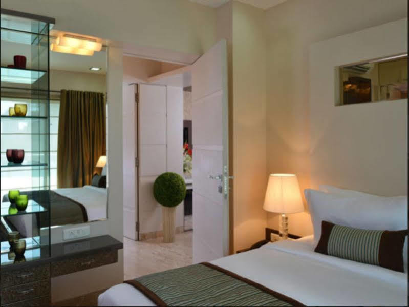 Residency Sarovar Portico Мумбаи Экстерьер фото