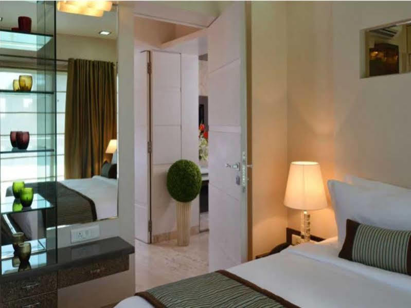 Residency Sarovar Portico Мумбаи Экстерьер фото